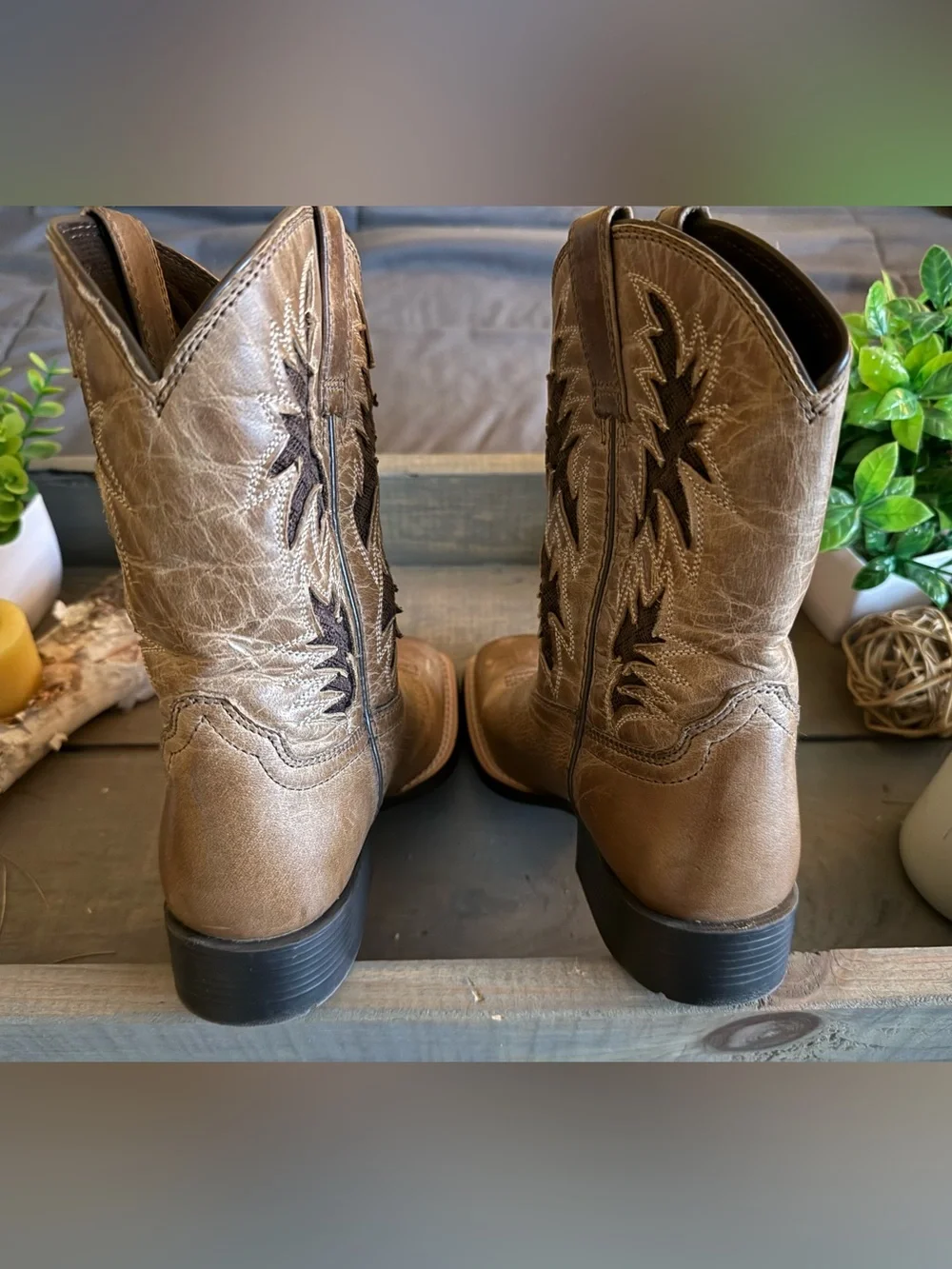 Ariat cowboy boots